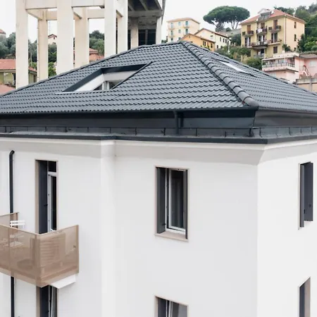 Domus Apartment *